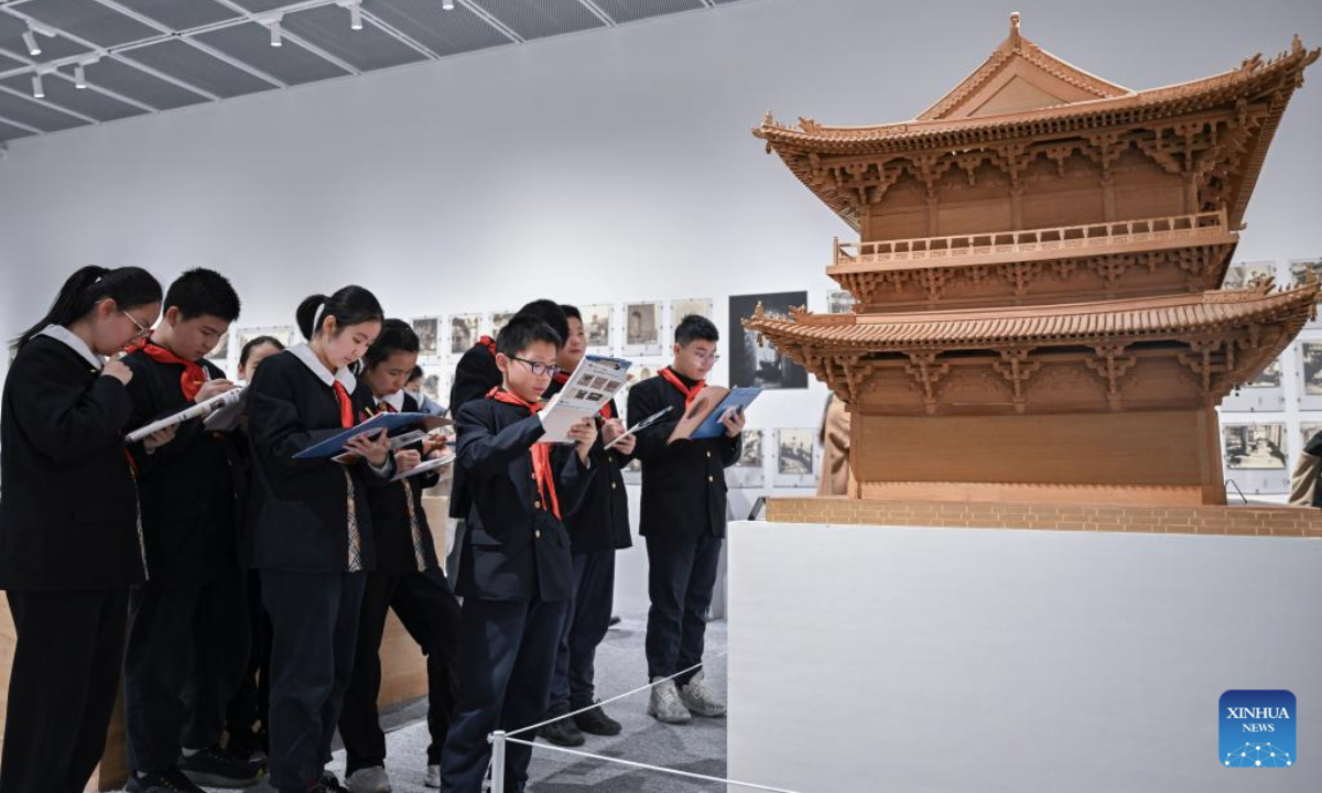在众人质疑