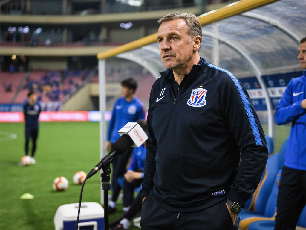 的前锋加克 的前锋加克