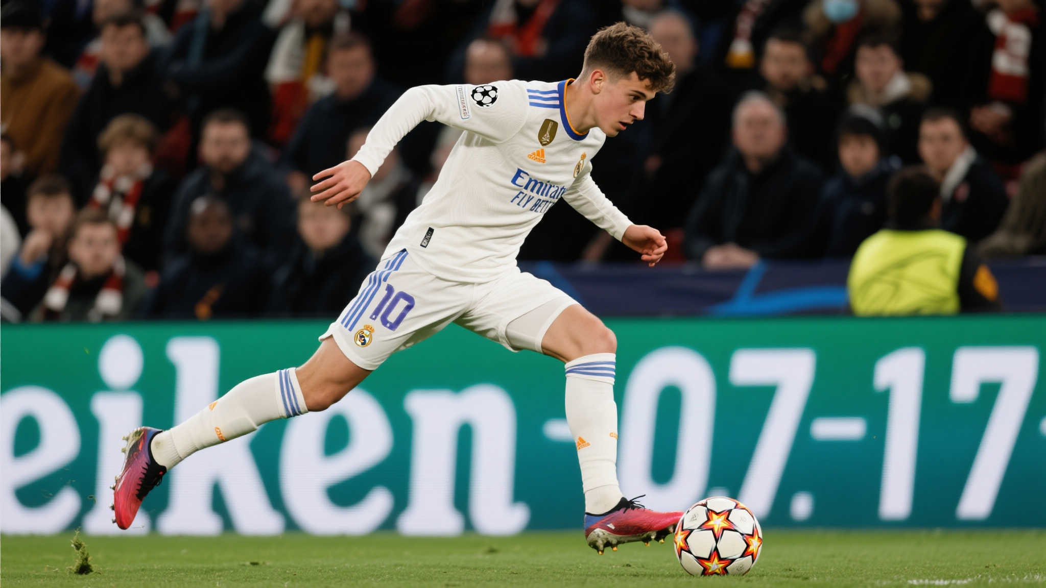 而叶楚贵则 而叶楚贵则